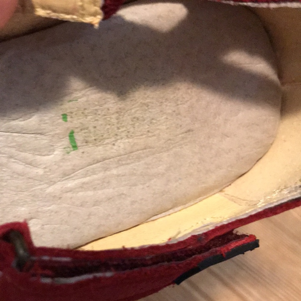 Jambu Red Sandals - Picture 4 of 15